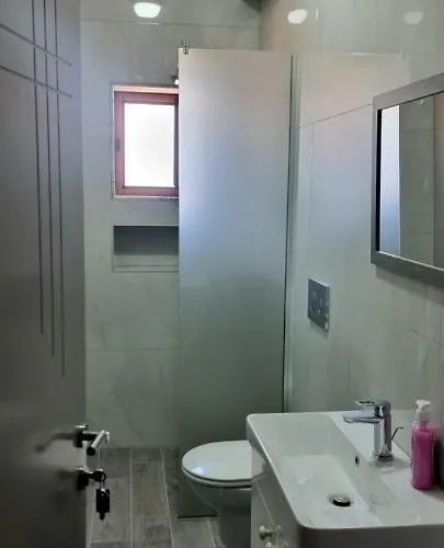 Delight 304 Pogradec